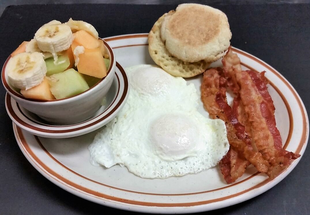 Western omelet with home fries